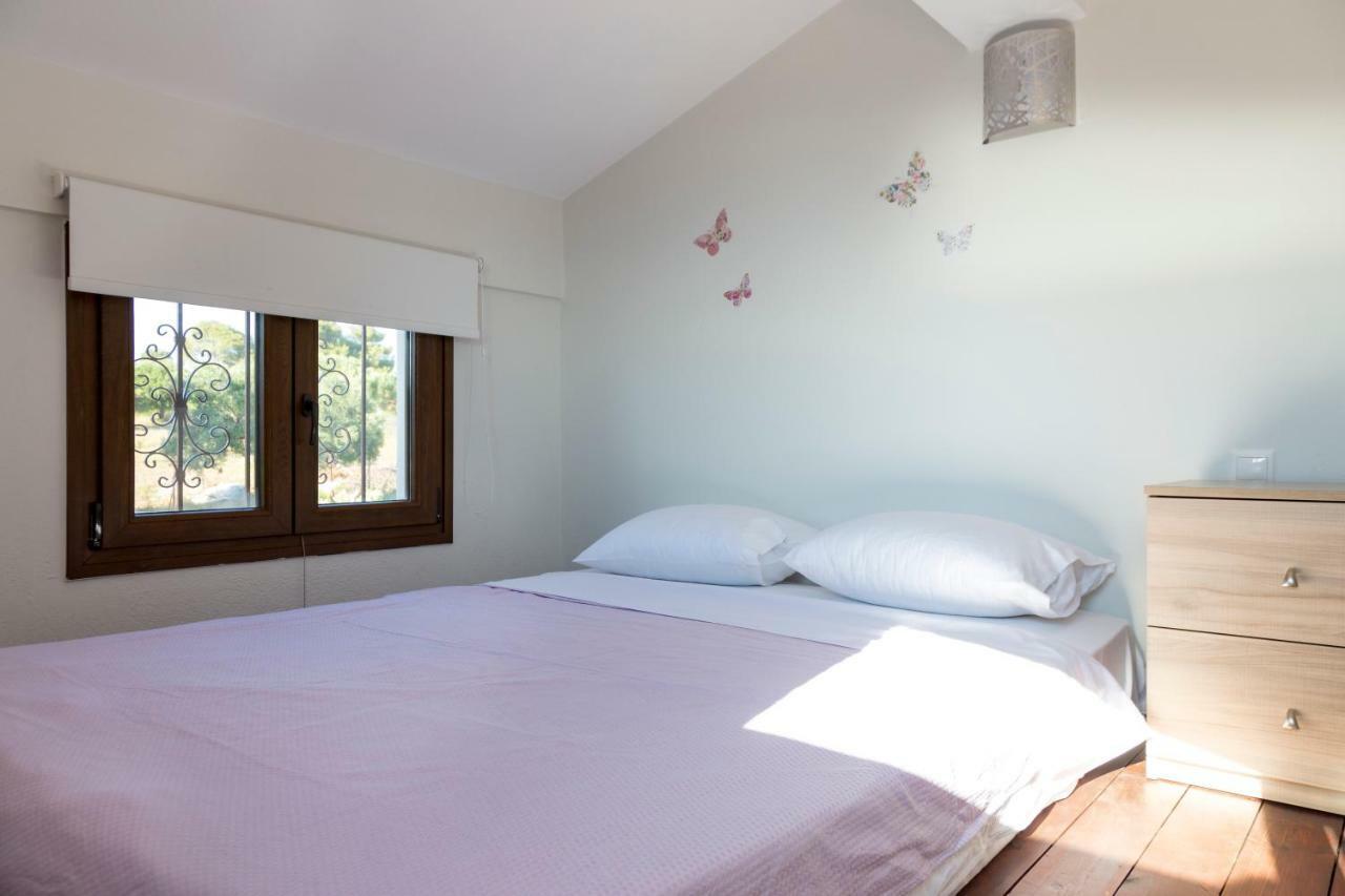 Villa Kristin 2 - 2Min Walk To Great Sandy, Shallow Beach Nikiti  Buitenkant foto